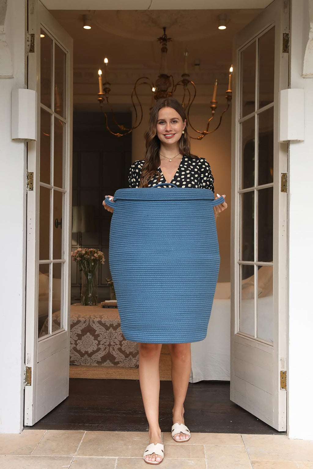 26"x20" Extra Large Tall Woven Laundry Basket with Lid, Cotton Rope Blanket Storage Basket, Freestanding Decorative Bin for Bedroom Living Room, Denim Blue