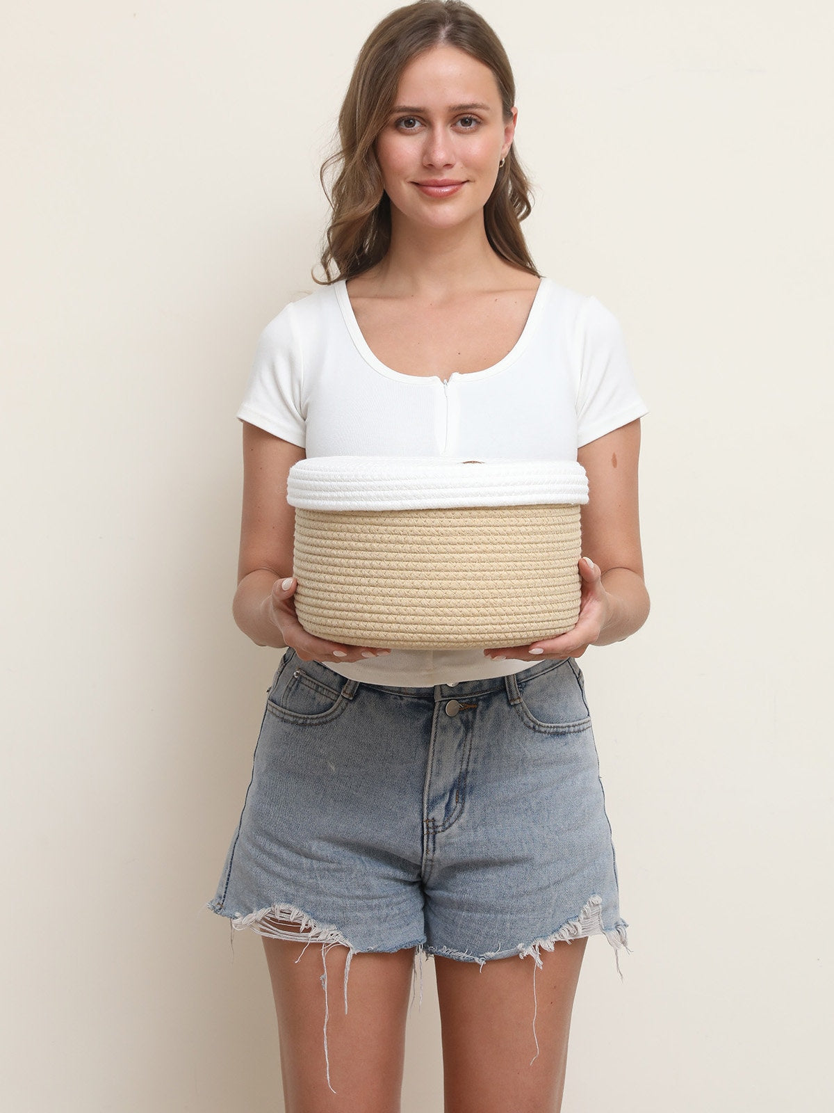 Set of 3 Round Cotton Rope Baskets with Lids - for Home Decor and Organisation, Beige/White Lid