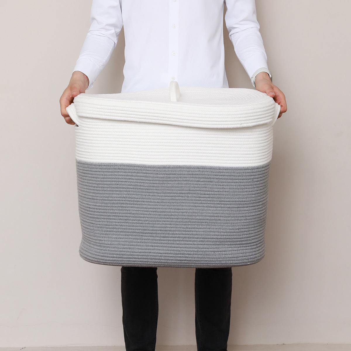 22” x 14” x 18” Rectangular Large Cotton Rope Storage Basket with Lid, Grey